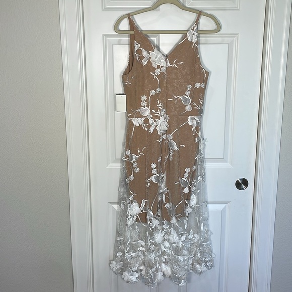 Dress The Population Audrey Midi Dress Sz Large  3D Floral Embroidered Fit Flare - Picture 8 of 17